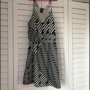 Black & White Geometric Print dress